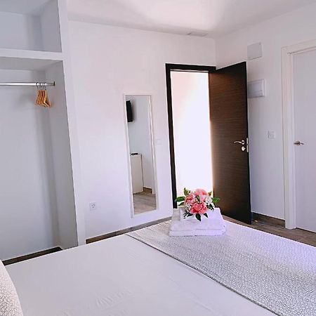 Hostal El Castillo 알칼라데과다이라 외부 사진